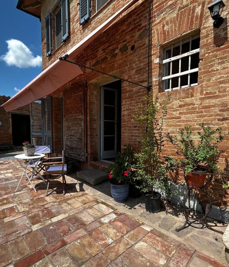 Casa Ezio Marchi Bed & Breakfast Bettolle Exterior photo