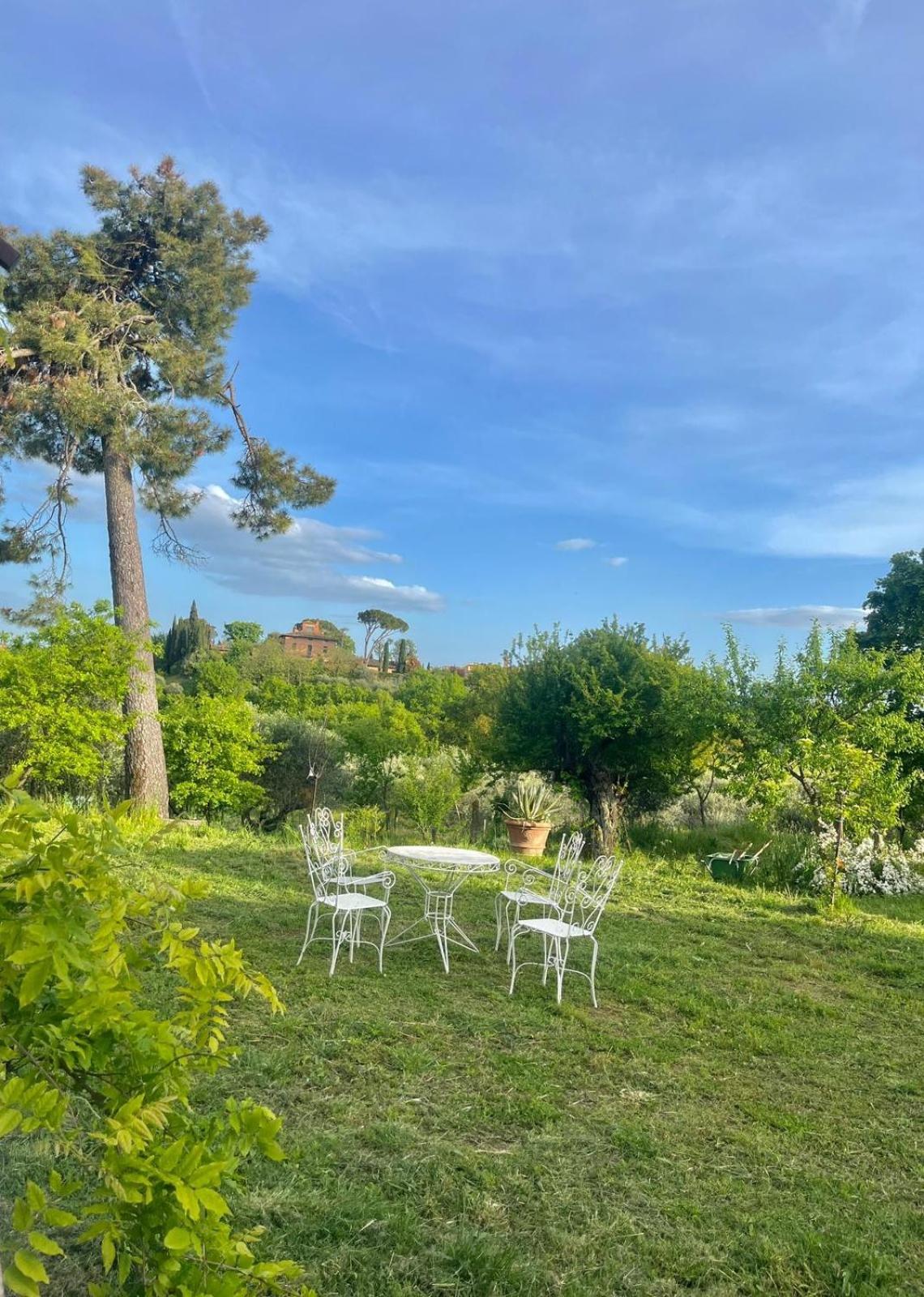 Casa Ezio Marchi Bed & Breakfast Bettolle Exterior photo